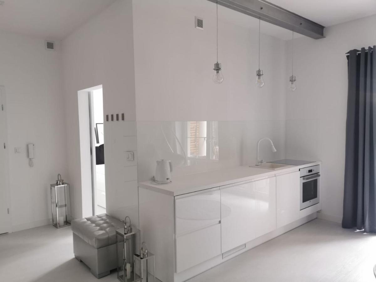 Przytulny Apartament Z Kominkiem Przy Jeziorze Борне-Суліново Екстер'єр фото