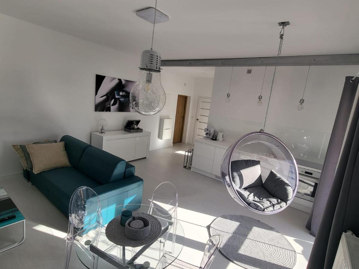 Przytulny Apartament Z Kominkiem Przy Jeziorze Борне-Суліново Екстер'єр фото